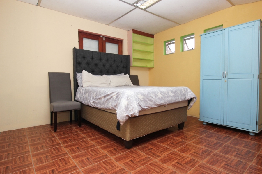 2 Bedroom Property for Sale in Elsies River Western Cape